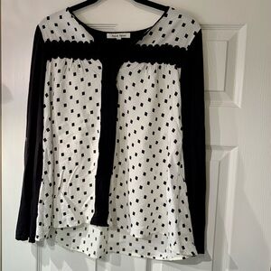 Black Rainn Tunic Adult Small Black/White Long Sleeve With Roll Tab Lace Accent